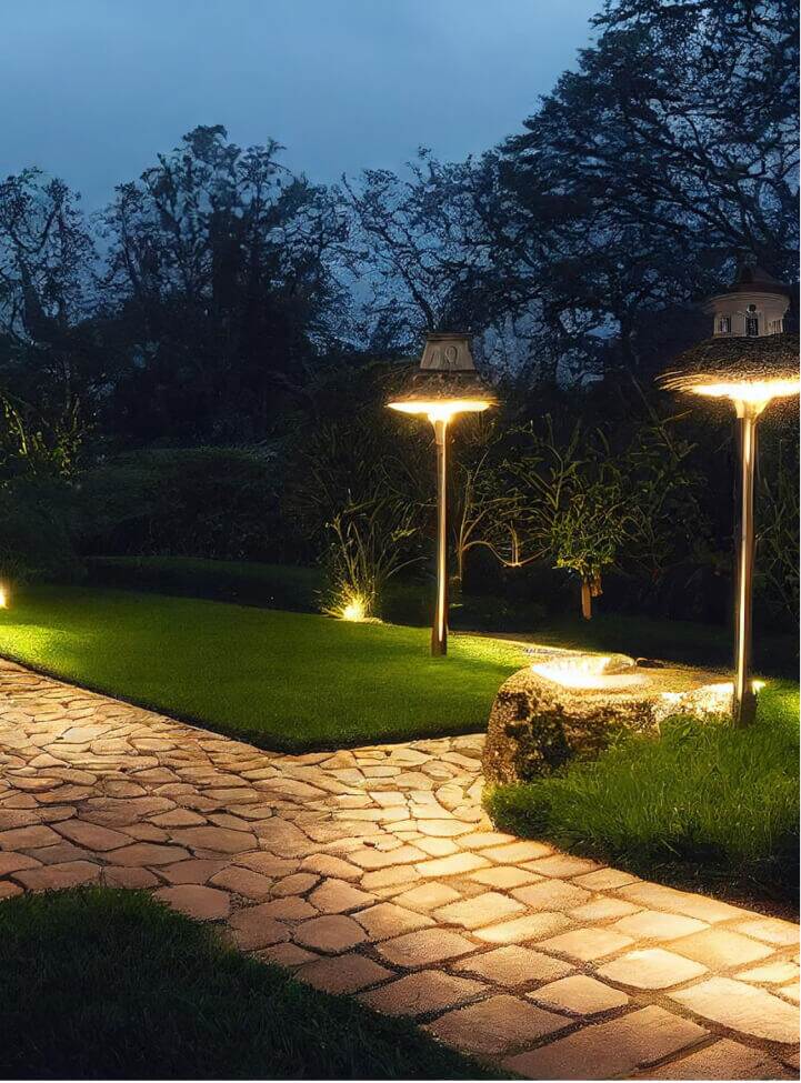 outdoor lawn lighting